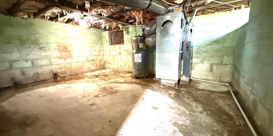 3640 Old Vincennes Road, Mitchell, Indiana 47446,MLS,202547573