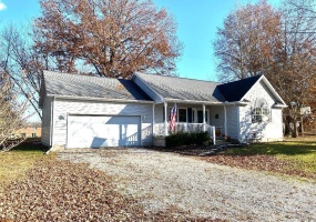889 7th St. NE Street, Linton, Indiana 47441,MLS,202547600