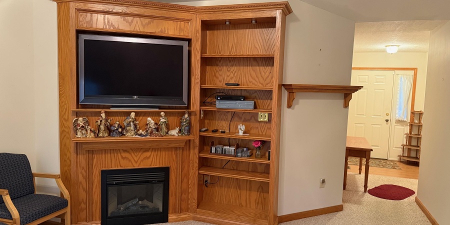 2640 S Danyln Road, Bloomington, Indiana 47403,MLS,202547696