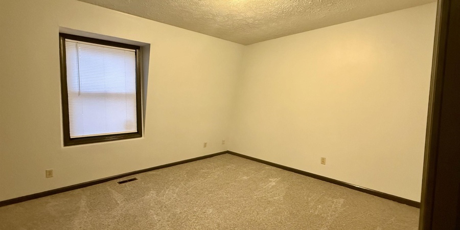 4317 E Wembley Court, Bloomington, Indiana 47408,MLS,202547727