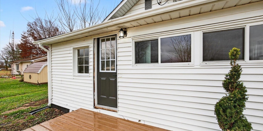 624 E Ohio Street, Jasonville, Indiana 47438,MLS,202547729