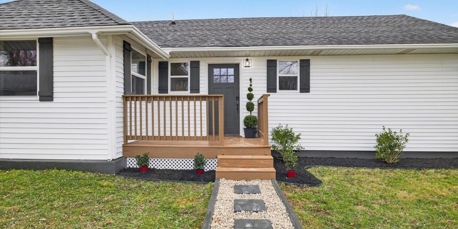 624 E Ohio Street, Jasonville, Indiana 47438,MLS,202547729