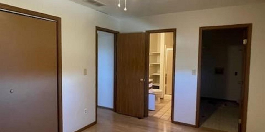 400 S Village Court, Bloomington, Indiana 47403,MLS,202547826