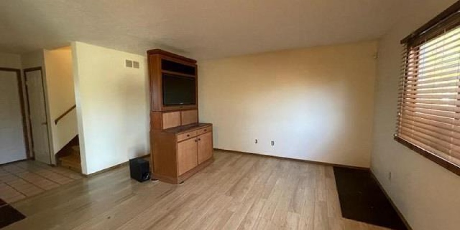 400 S Village Court, Bloomington, Indiana 47403,MLS,202547826