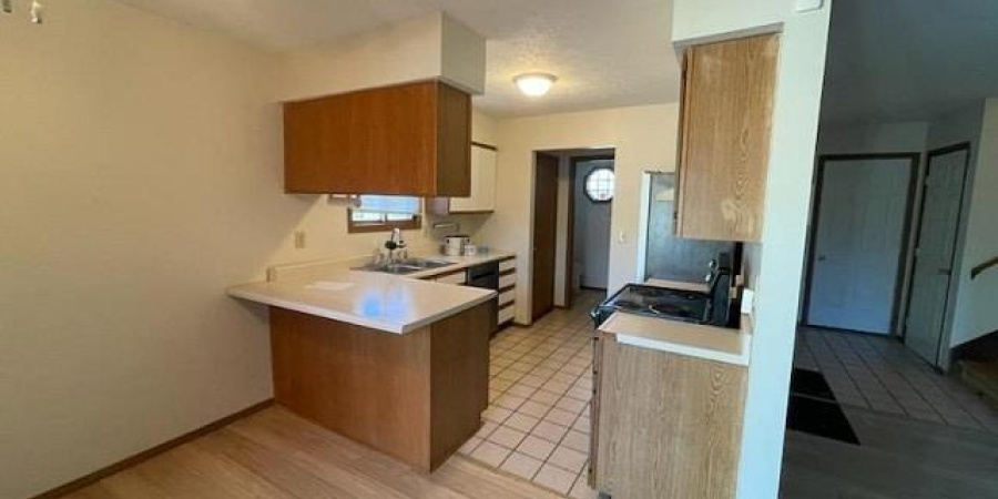 400 S Village Court, Bloomington, Indiana 47403,MLS,202547826