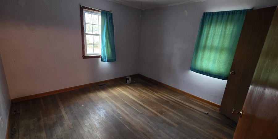 1218 W Glenburn Road, Linton, Indiana 47441,MLS,202547789