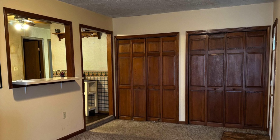 405 Dean Street, Mitchell, Indiana 47446,MLS,202547805