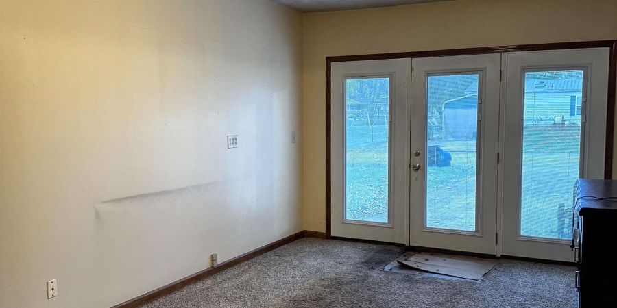 405 Dean Street, Mitchell, Indiana 47446,MLS,202547805