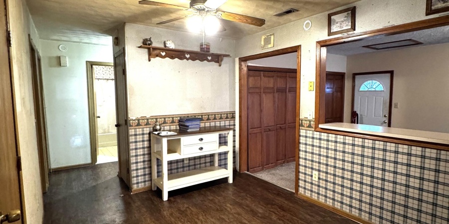 405 Dean Street, Mitchell, Indiana 47446,MLS,202547805