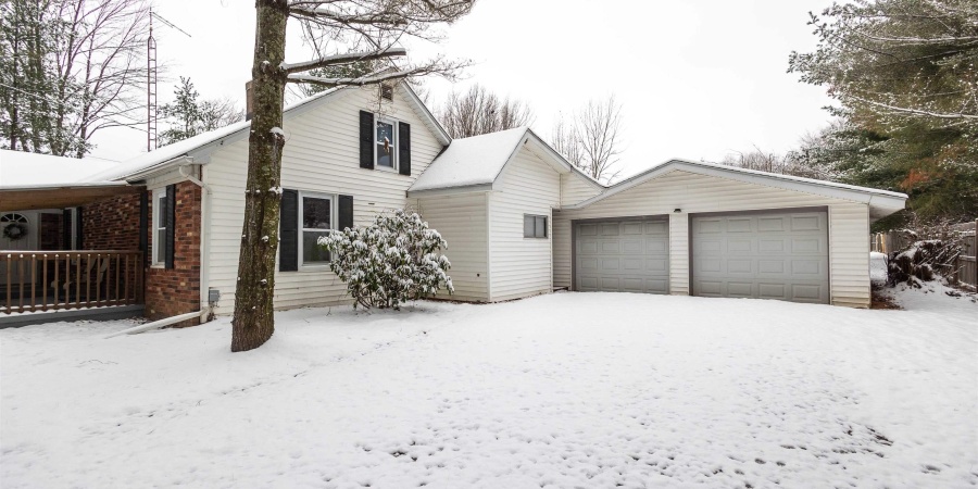 481 Standish Steel Road, Bedford, Indiana 47421,MLS,202547828