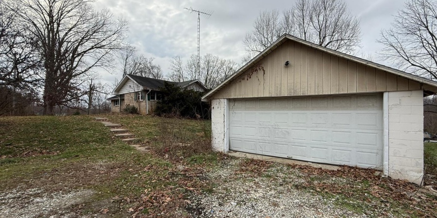 10187 US Hwy 50 W, Bedford, Indiana 47421,MLS,202547831