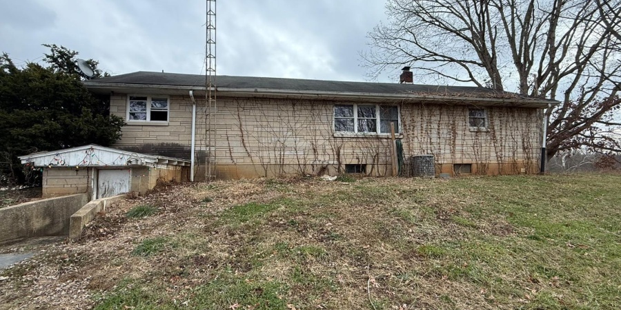 10187 US Hwy 50 W, Bedford, Indiana 47421,MLS,202547831