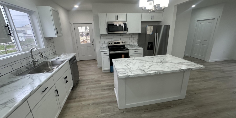 408 L Street, Bedford, Indiana 47421,MLS,202547844