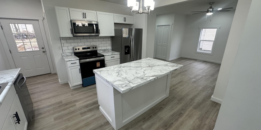 408 L Street, Bedford, Indiana 47421,MLS,202547844