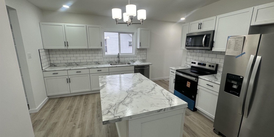 408 L Street, Bedford, Indiana 47421,MLS,202547844