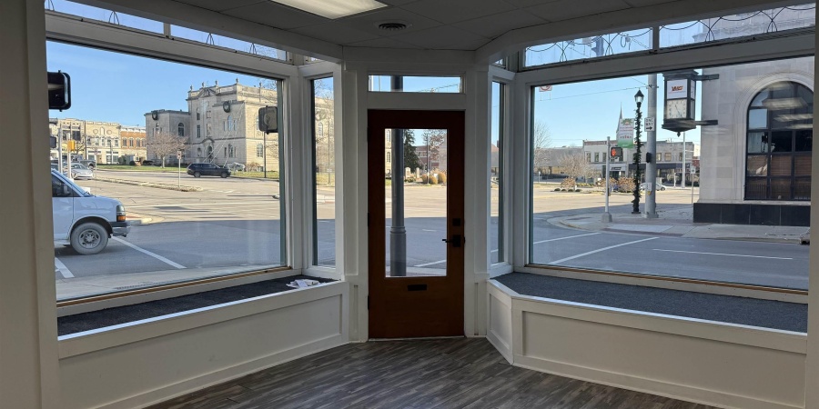 1001 15th Street, Bedford, Indiana 47421,MLS,202547867