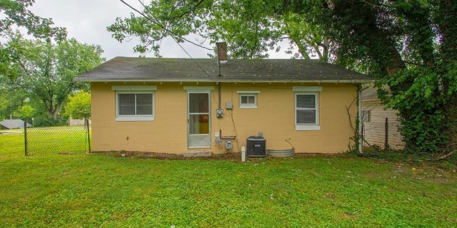 106 S Roosevelt Street, Bloomington, Indiana 47408,MLS,202547900