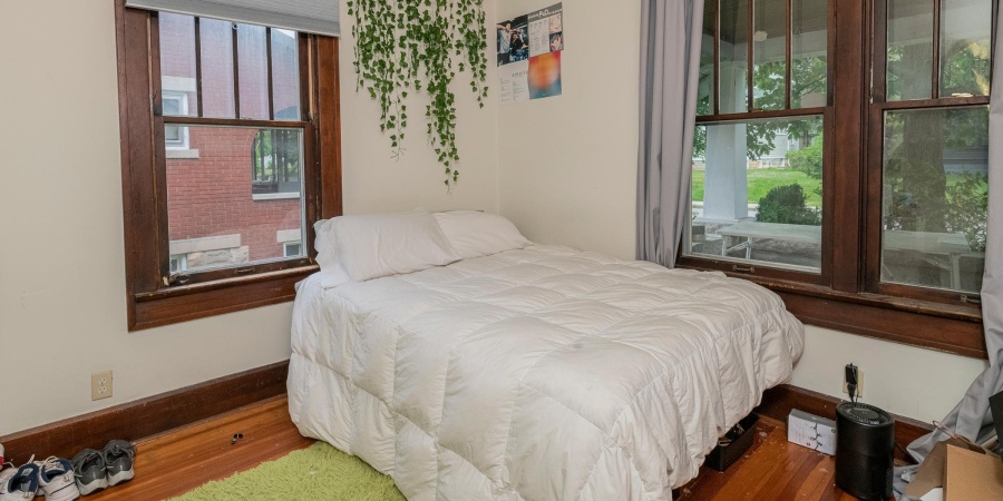 402 E 1st Street, Bloomington, Indiana 47401,MLS,202547902