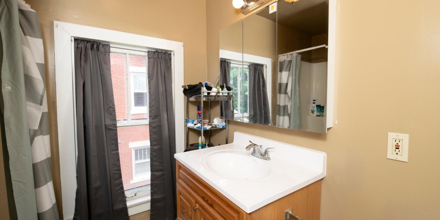 402 E 1st Street, Bloomington, Indiana 47401,MLS,202547902