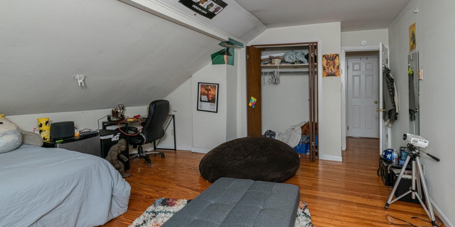 402 E 1st Street, Bloomington, Indiana 47401,MLS,202547902