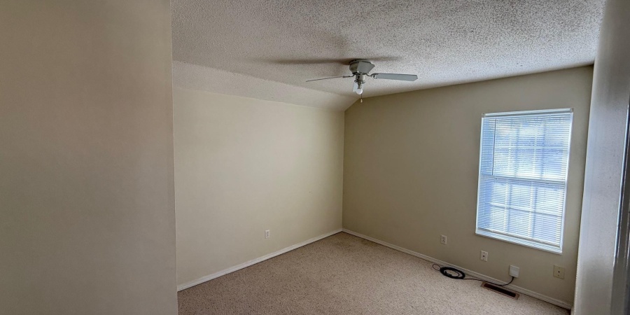 420 E Laurelwood Court, Bloomington, Indiana 47401-4597,MLS,202547899