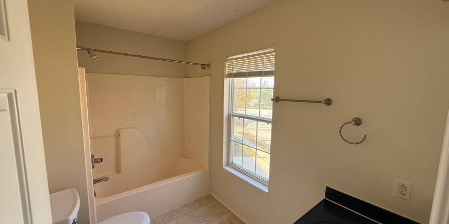 420 E Laurelwood Court, Bloomington, Indiana 47401-4597,MLS,202547899