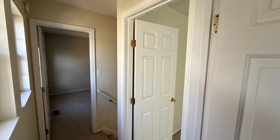 420 E Laurelwood Court, Bloomington, Indiana 47401-4597,MLS,202547899