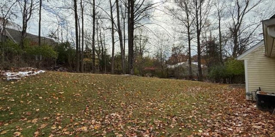 420 E Laurelwood Court, Bloomington, Indiana 47401-4597,MLS,202547899