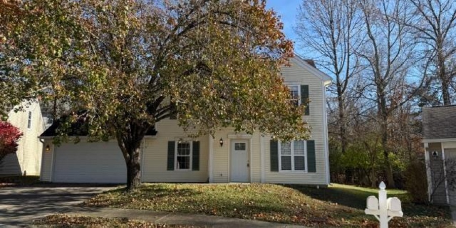 420 E Laurelwood Court, Bloomington, Indiana 47401-4597,MLS,202547899