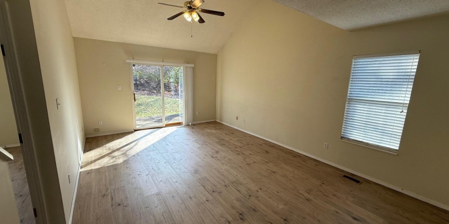 420 E Laurelwood Court, Bloomington, Indiana 47401-4597,MLS,202547899