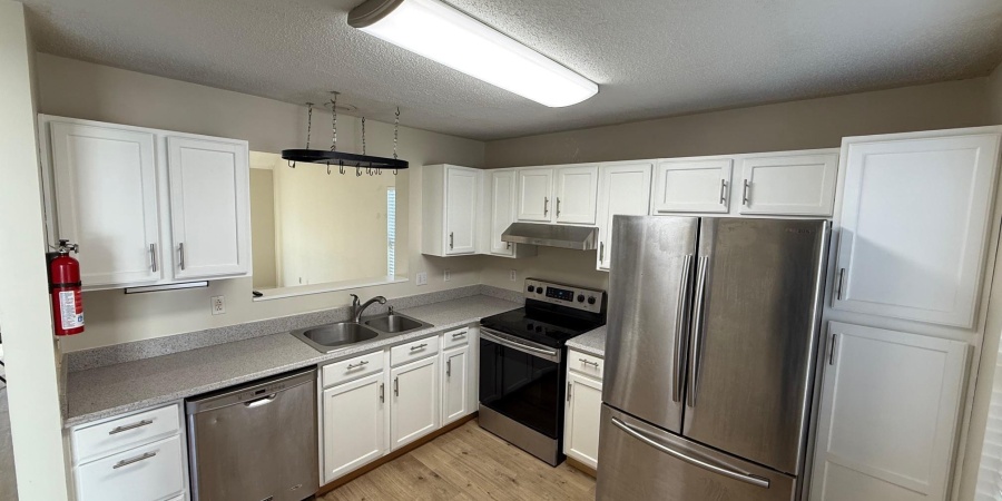 420 E Laurelwood Court, Bloomington, Indiana 47401-4597,MLS,202547899