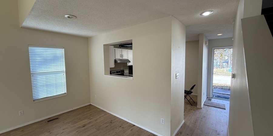 420 E Laurelwood Court, Bloomington, Indiana 47401-4597,MLS,202547899