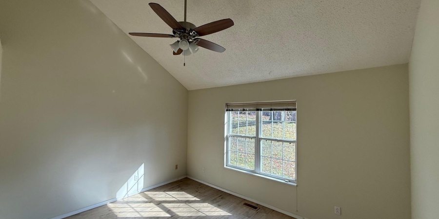 420 E Laurelwood Court, Bloomington, Indiana 47401-4597,MLS,202547899