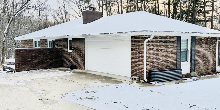 306 shandell Drive, Bedford, Indiana 47421,MLS,202547970