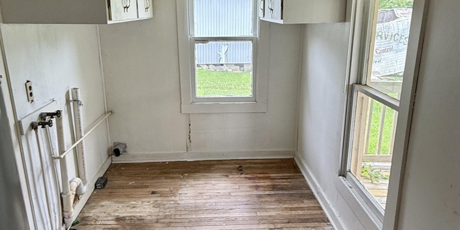 921 Lincoln Avenue, Bedford, Indiana 47421,MLS,202520903