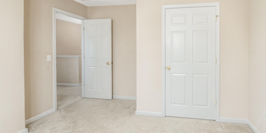 5713 W Monarch Court, Bloomington, Indiana 47403,MLS,202548049