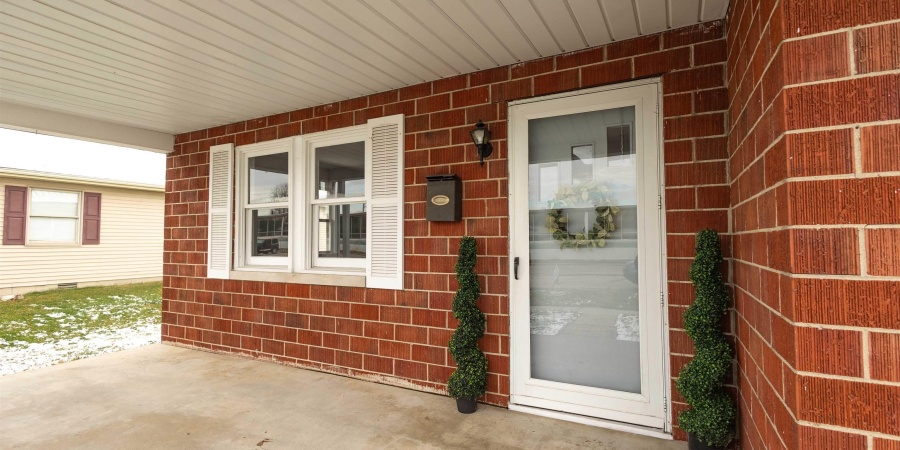 844 W Frank Street, Mitchell, Indiana 47446,MLS,202548101