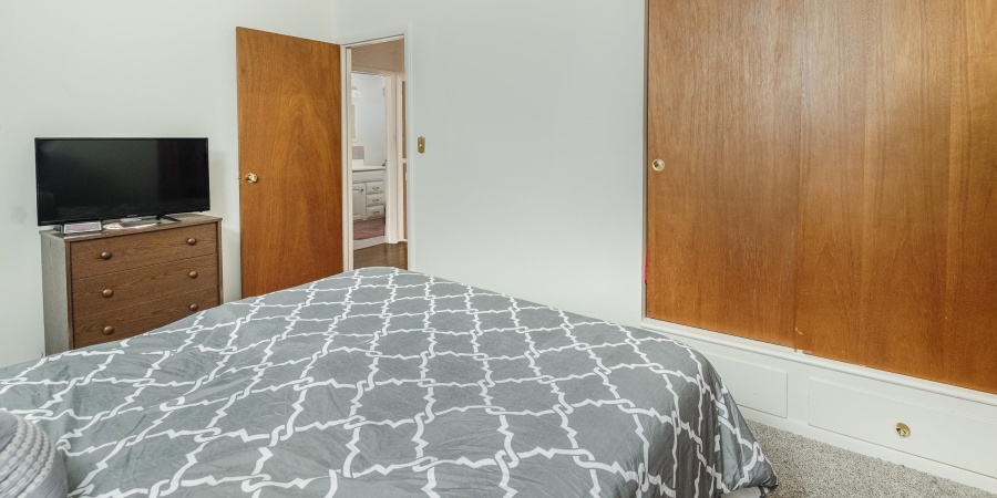 150 E Sunny Slopes Drive, Bloomington, Indiana 47401,MLS,202548150