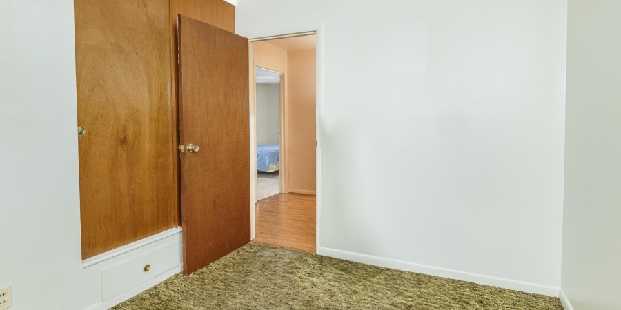 150 E Sunny Slopes Drive, Bloomington, Indiana 47401,MLS,202548150