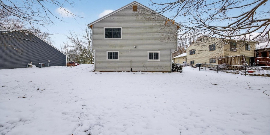 3830 W Woodmere Way, Bloomington, Indiana 47403,MLS,202548179