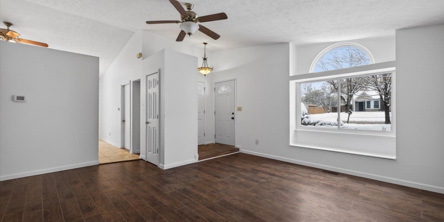 3830 W Woodmere Way, Bloomington, Indiana 47403,MLS,202548179