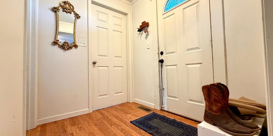 808 Spice Valley Road, Mitchell, Indiana 47446,MLS,202548243