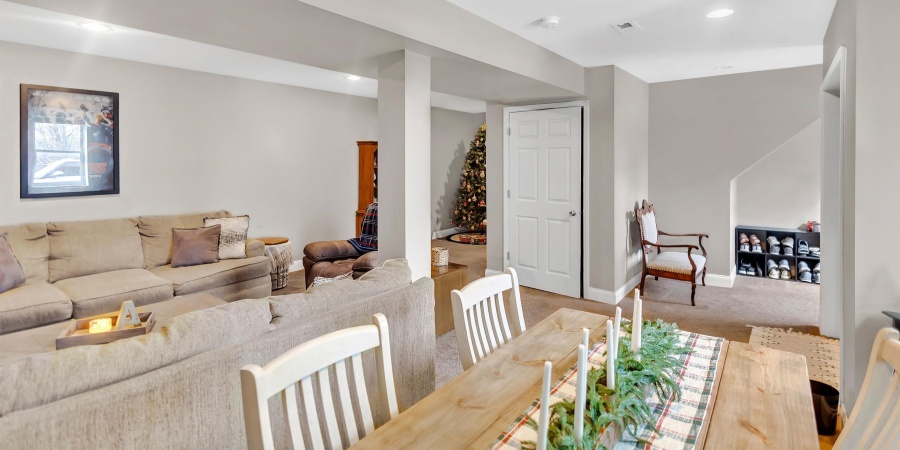 3910 Washington Avenue, Bedford, Indiana 47421,MLS,202548253