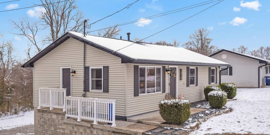 3910 Washington Avenue, Bedford, Indiana 47421,MLS,202548253