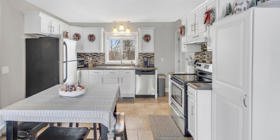 3910 Washington Avenue, Bedford, Indiana 47421,MLS,202548253