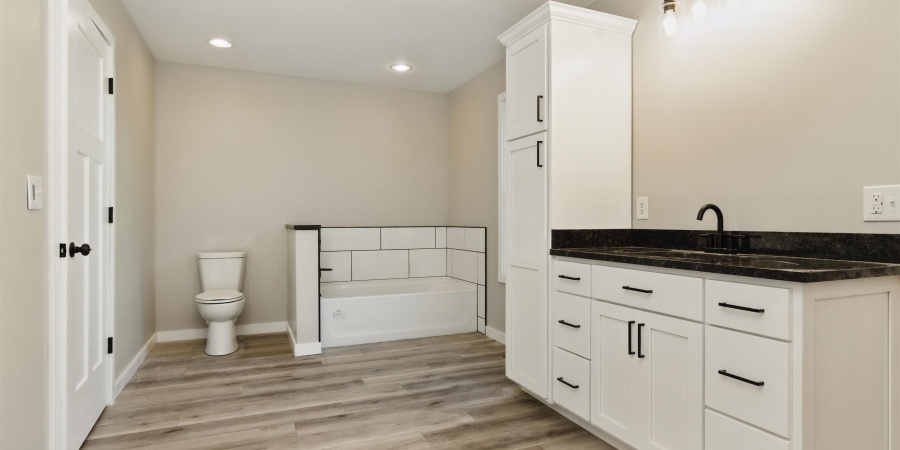 1724 28th Street, Bedford, Indiana 47421,MLS,202548341