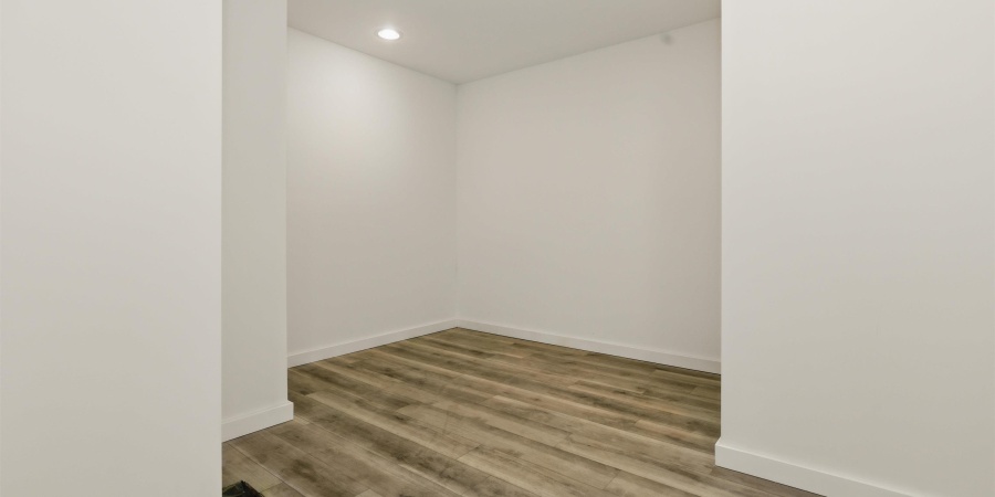 1724 28th Street, Bedford, Indiana 47421,MLS,202548341