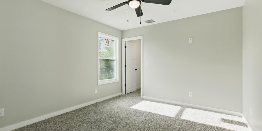 1724 28th Street, Bedford, Indiana 47421,MLS,202548341