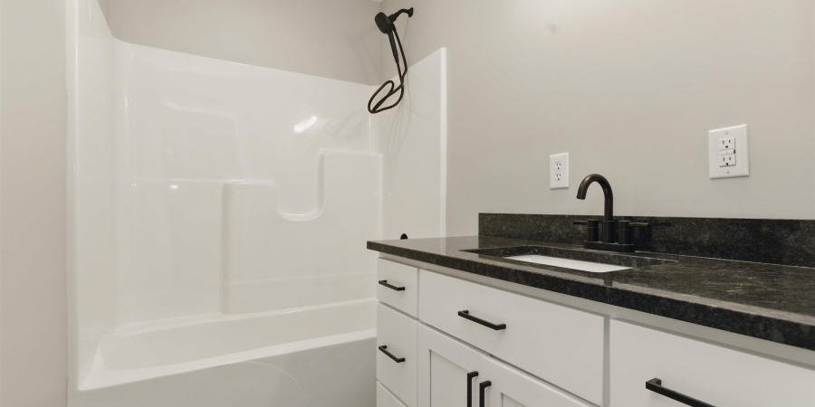 1724 28th Street, Bedford, Indiana 47421,MLS,202548341