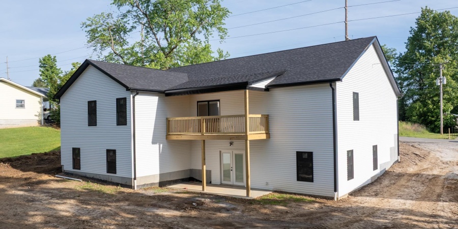 1724 28th Street, Bedford, Indiana 47421,MLS,202548341